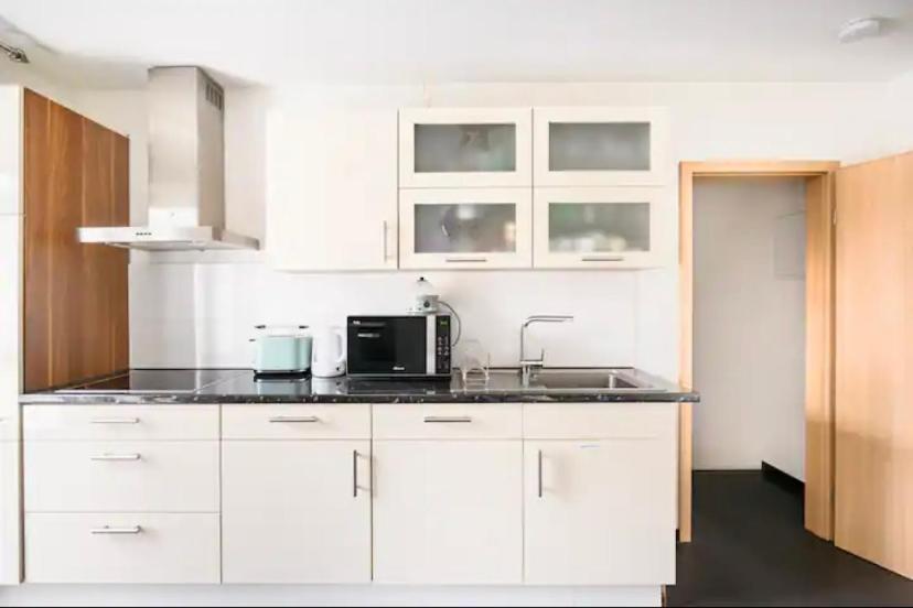 Guenstige Zimmer-Unterkunft Zimmer Mit Gemeinschaftsbad Lörrach Zewnętrze zdjęcie