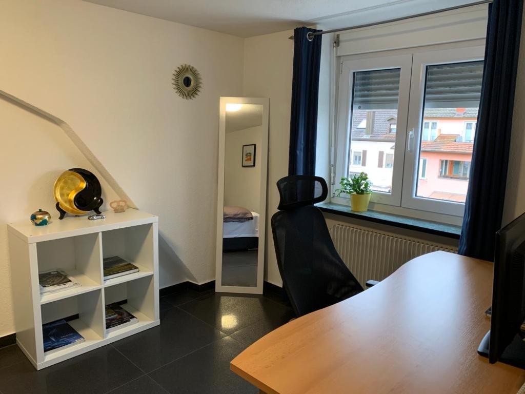 Guenstige Zimmer-Unterkunft Zimmer Mit Gemeinschaftsbad Lörrach Zewnętrze zdjęcie